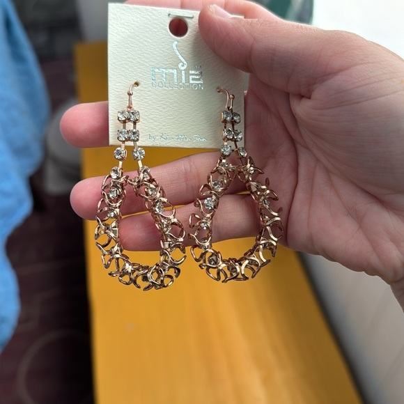 Mia Collection Rose Gold Diamond Gem Chain Link Dangle Oval Earrings Costume - Picture 4 of 4